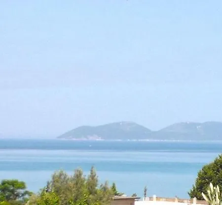 Lungomare Blue Sky דירה *